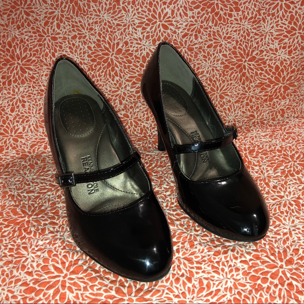 Kenneth Cole Reaction Mary Jane Heels